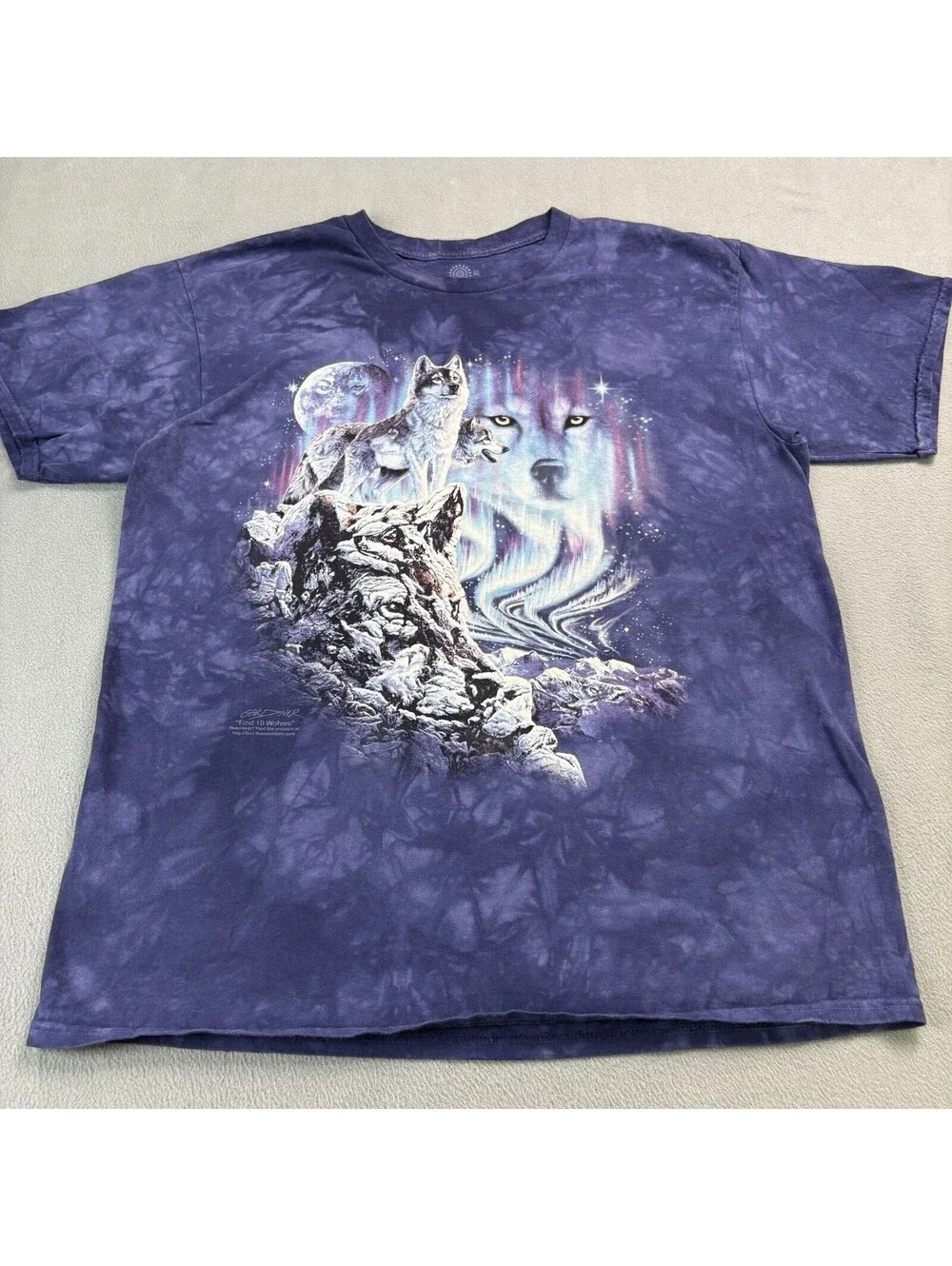 The Mountain Find 10 Wolves Nature T Shirt Size XL Tie Dye Northern Lights